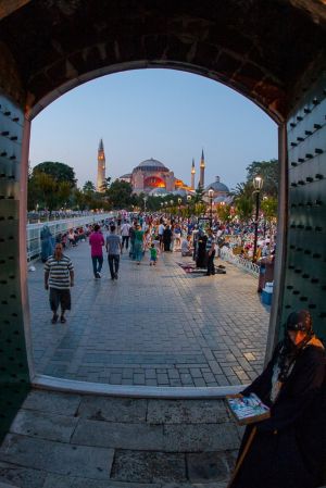 stefano majno istanbul turkey ramazan taksim square ramazan night perspective.JPG